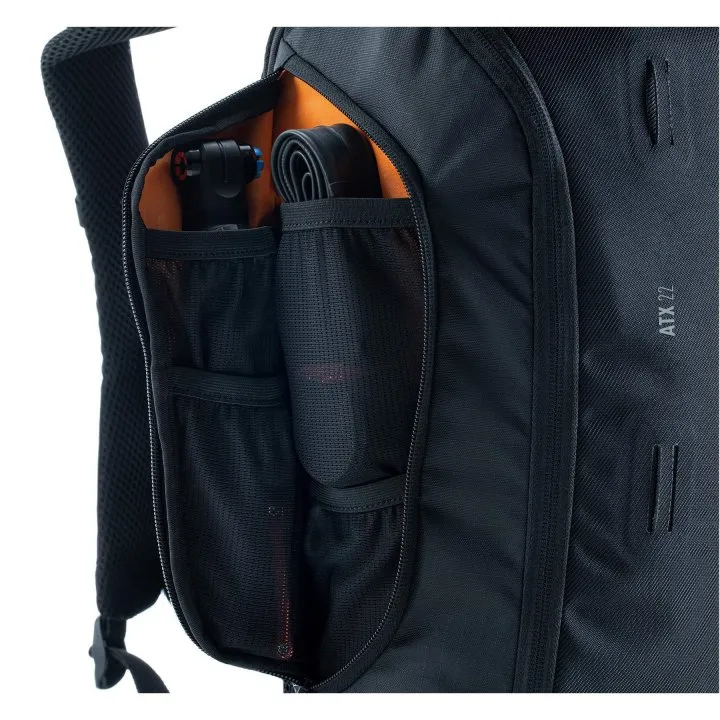 cube-atx-22-backpack-black-side-1329143.webp