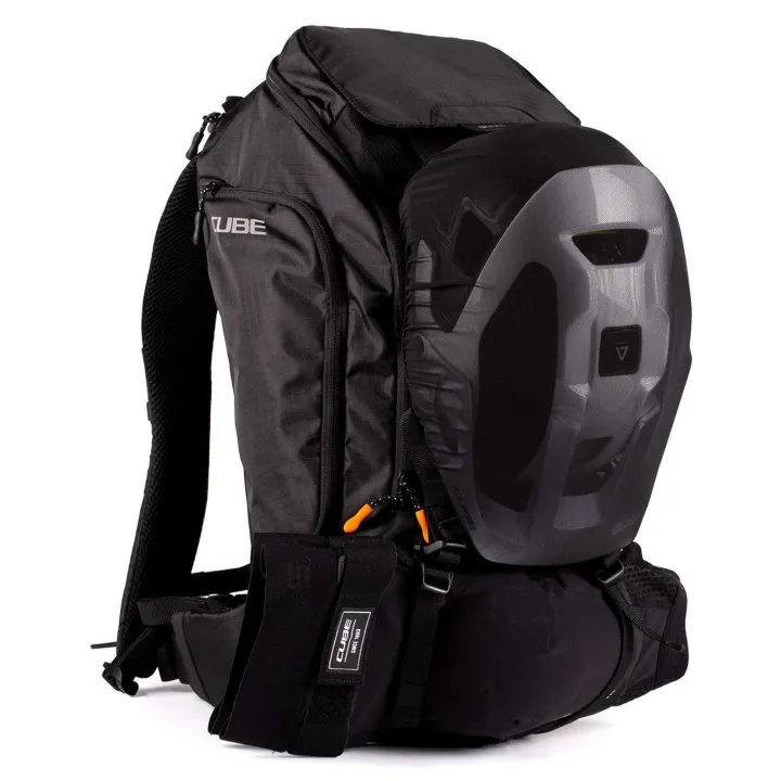 cube-atx-22-backpack-black-mounted-1329142.webp