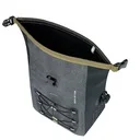 Torba za kolo Basil Navigator Storm M single bag MIK Hooks 12-15L, črna