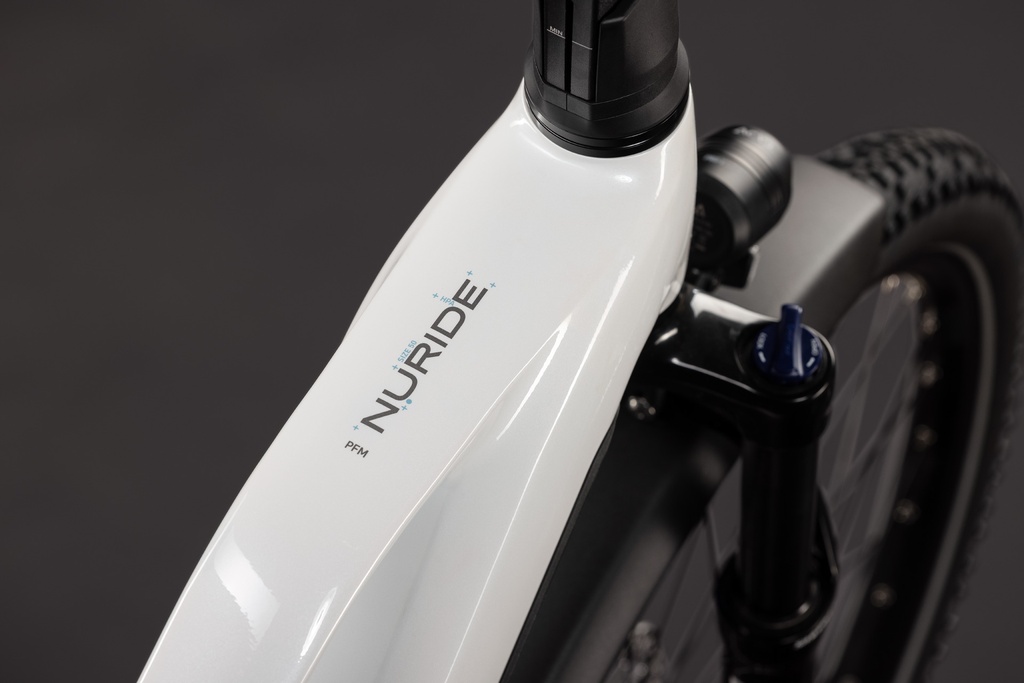 Električno kolo CUBE Nuride Hybrid Performance 720 metallicwhite´n´grey Trapeze 2027