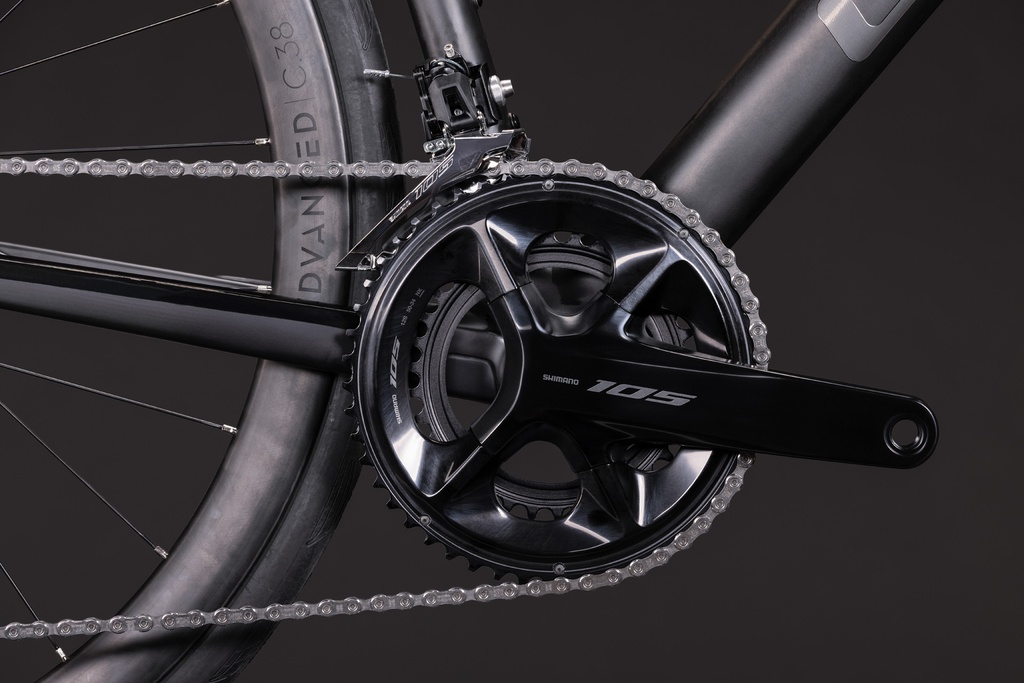Cestno kolo CUBE Attain C:62 Race carbon´n´coalchrome 2027
