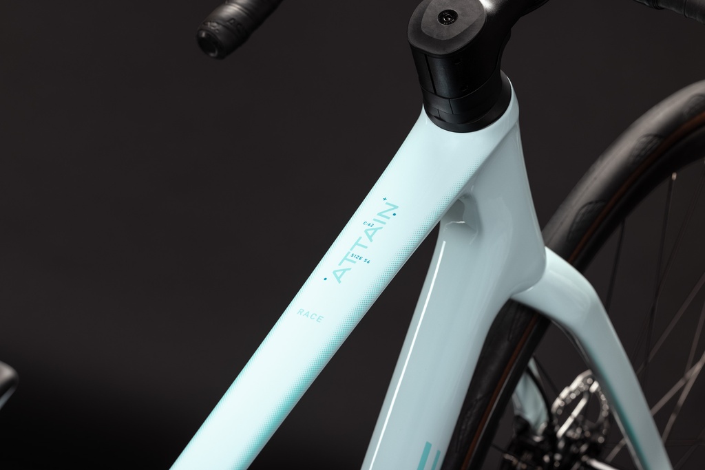 Cestno kolo CUBE Attain C:62 Race frostymint´n´mint 2027