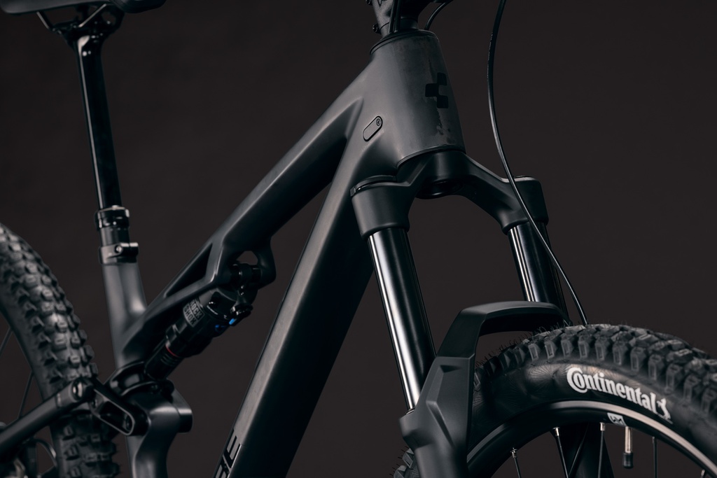 Gorsko kolo Cube Stereo HPC RACE carbon and black 2027 