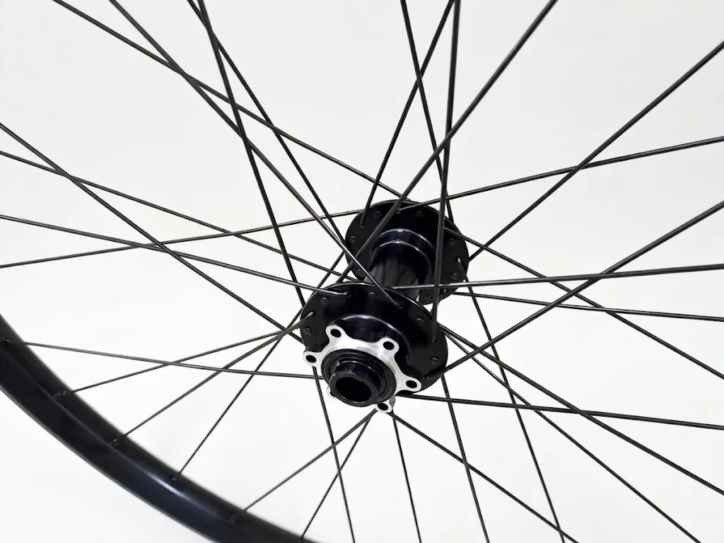 Front Wheelset Discovery 29" Boost 110 W:30mm H:20mm /14G/32H Tubeless ready